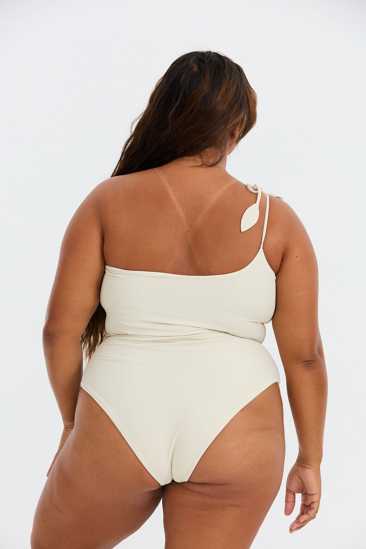 Makaio Curve One Piece - Gardenia
