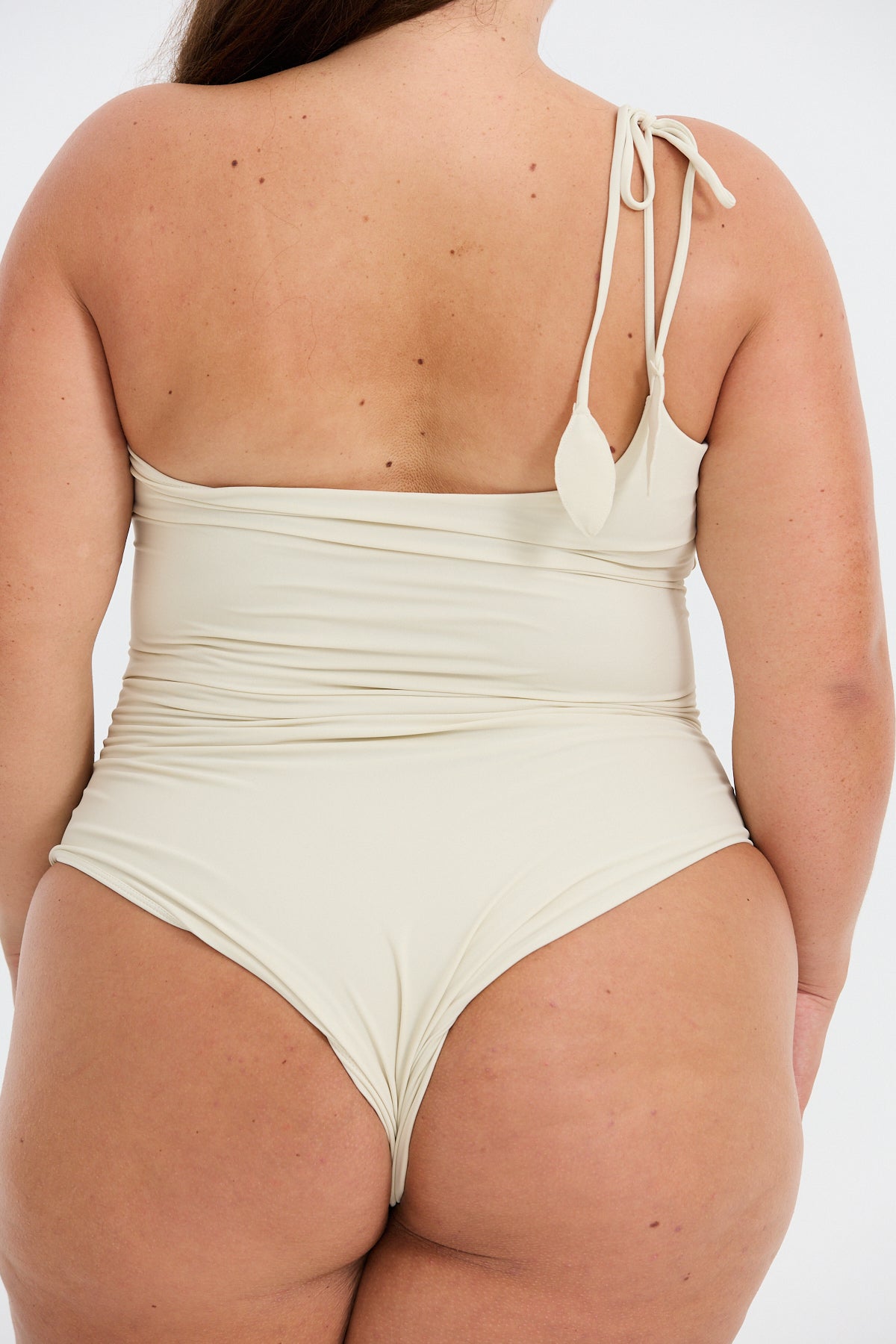 Makaio Curve One Piece - Gardenia